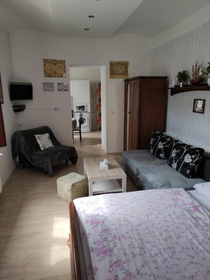 玛丽亚温泉Apartman Friedrichsruh公寓 外观 照片